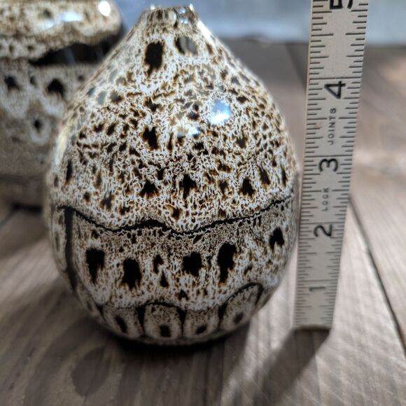 Three Creative Co-op Terracotta Vases in Warm Brown - Picture 4 of 8